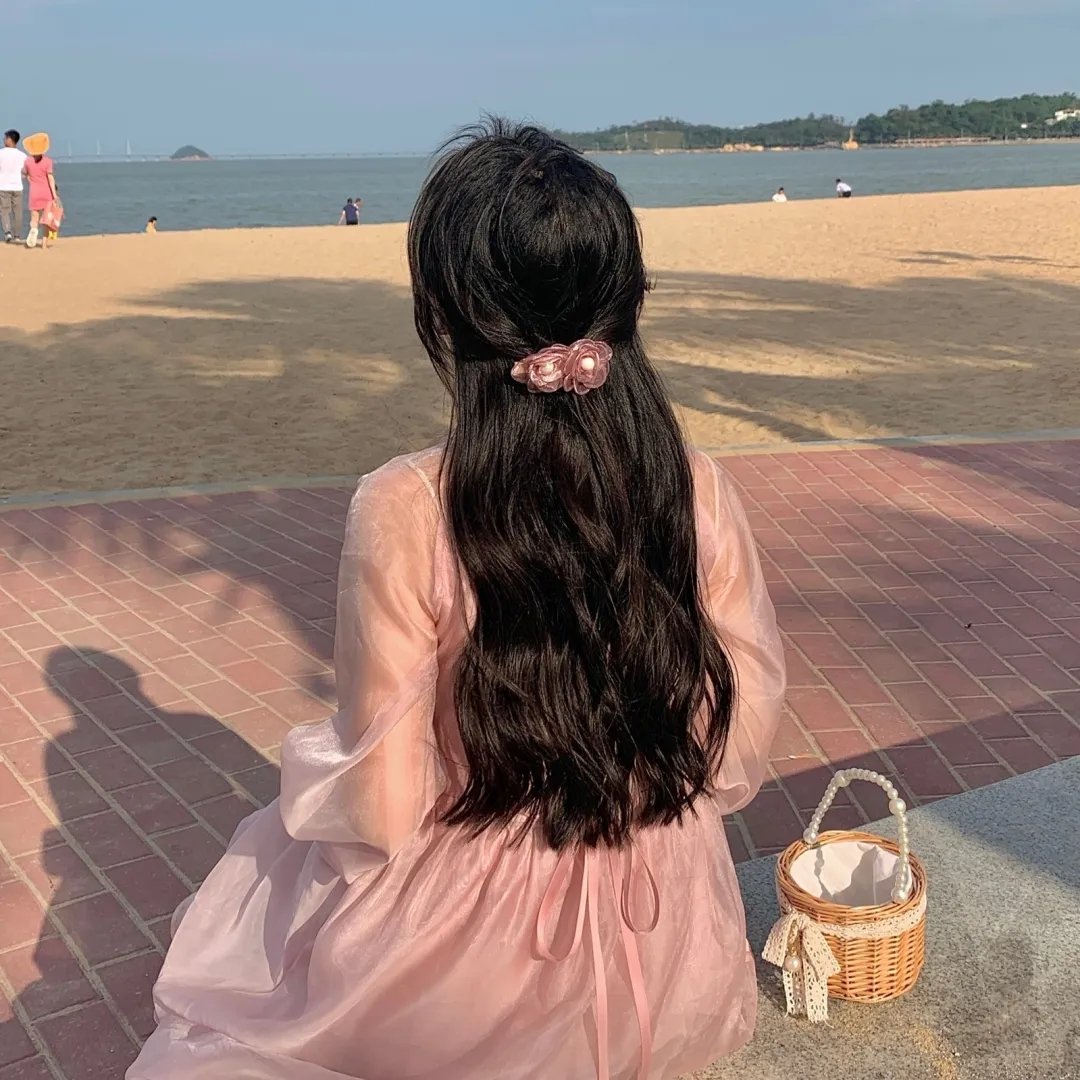 泪光闪闪